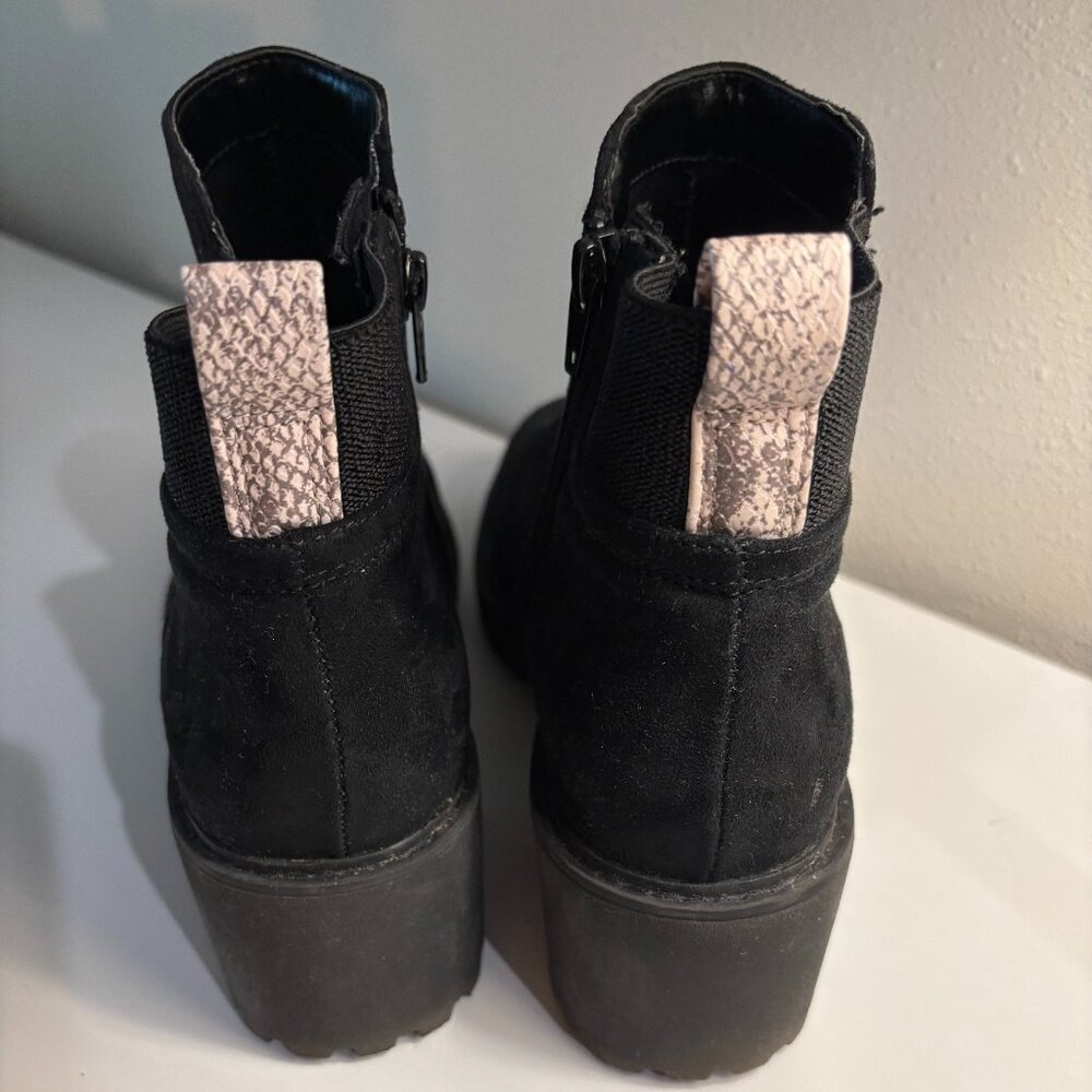 Universal Thread Black Boots - image 4